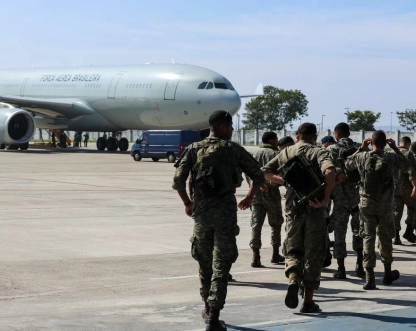 FAB envia militares e 18 toneladas de medicamentos para a Venezuela
