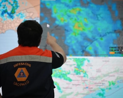 Governo de SP instala gabinete de crise e alerta para fortes chuvas nos próximos dias