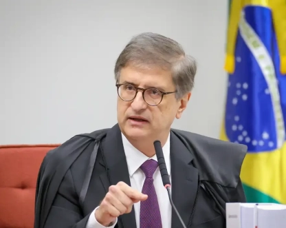 PGR não vê abuso de André Mendonça em investigação contra Moraes
