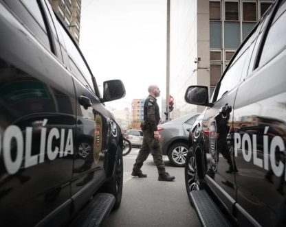 Polícia Civil de SP prende homem que transmitia maus-tratos de animais pela internet