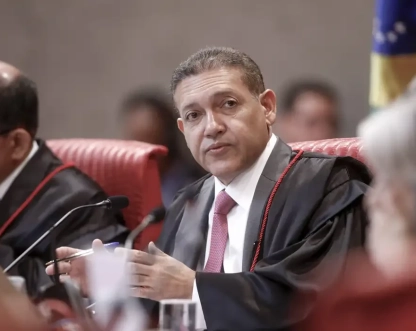 Presidente do TSE reclama de interferência em decisões da Corte