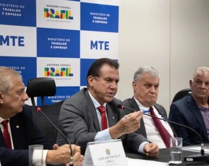 Taxistas pedem ao governo linha de crédito para renovação de frota