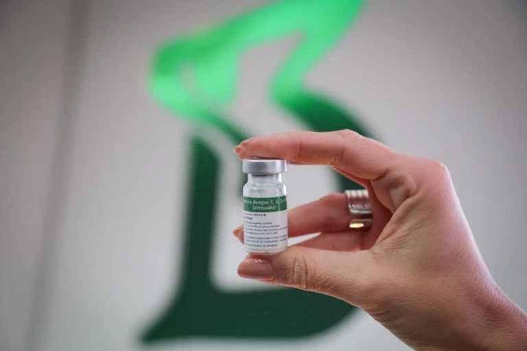 Vacina da dengue do Instituto Butantan mantém 80,5% de eficácia contra casos graves após cinco anos